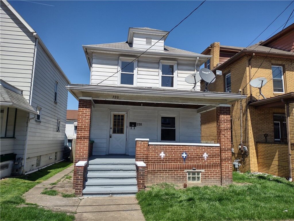 Property Photo:  220 Franklin Ave.  PA 16117 