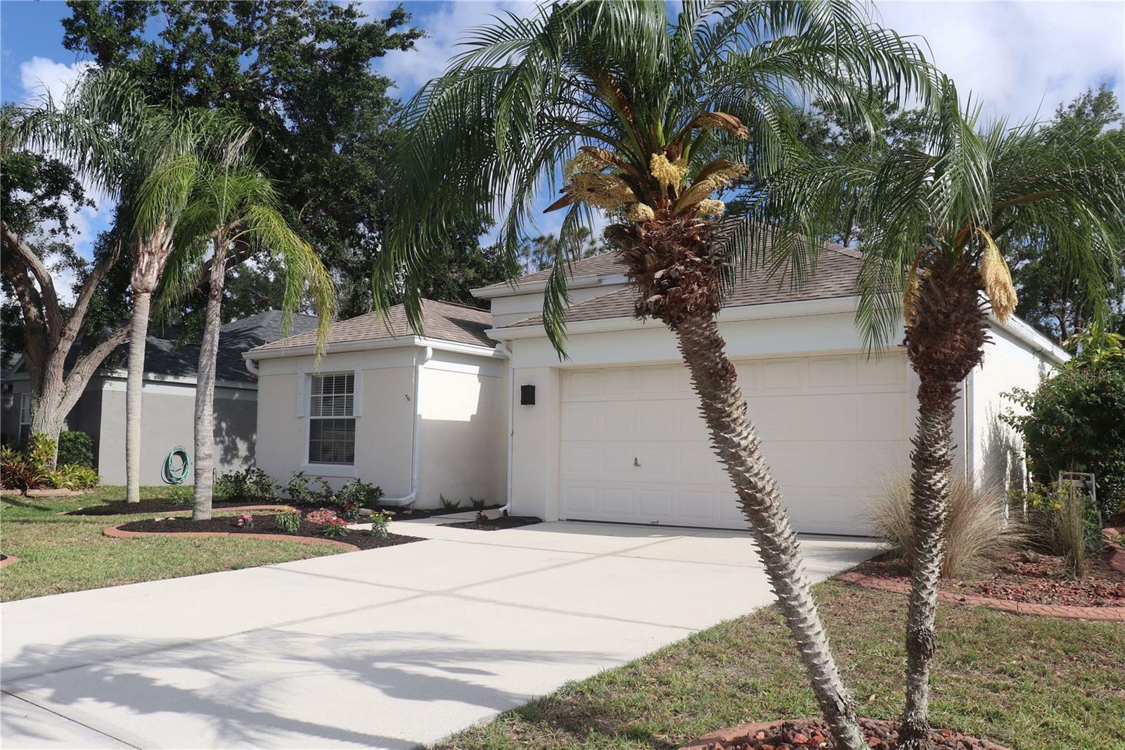 Property Photo:  336 Fareham Drive  FL 34293 