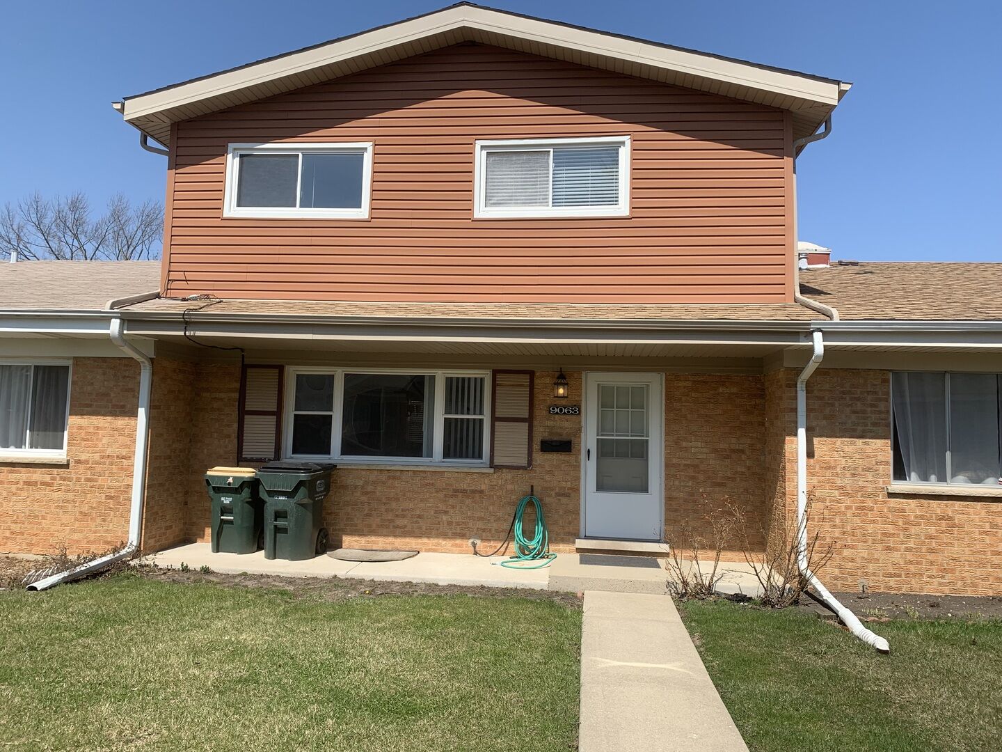 Property Photo: 9063 N Clifton Avenue IL 60714