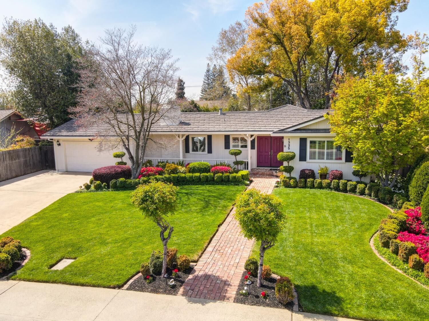 Property Photo: 1325 Gary Way CA 95608