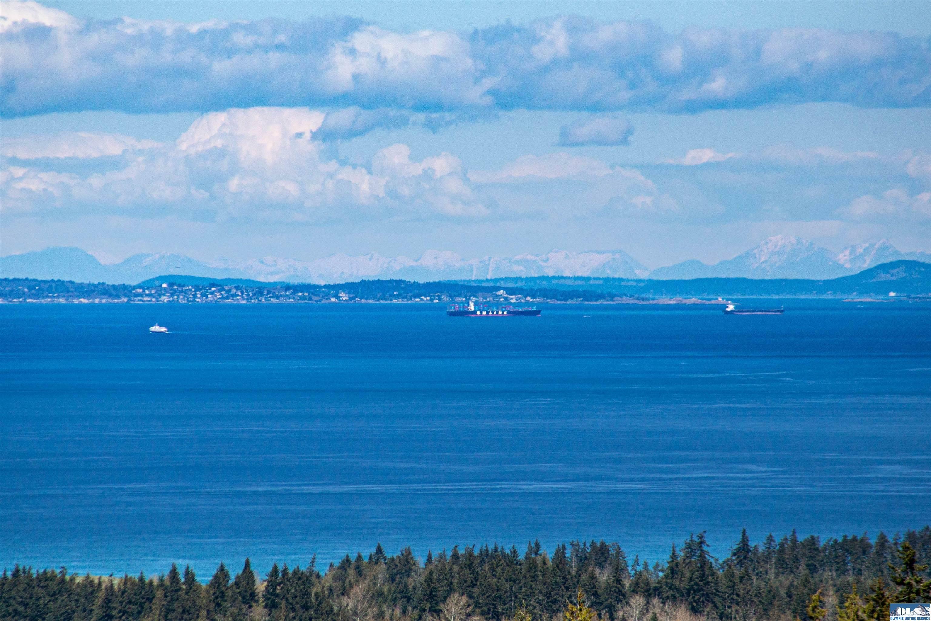 Property Photo: 328 Hansen WA 98363