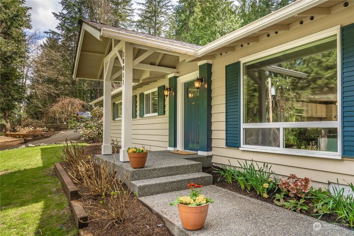 Property Photo: 18011 NE 156th Street WA 98072