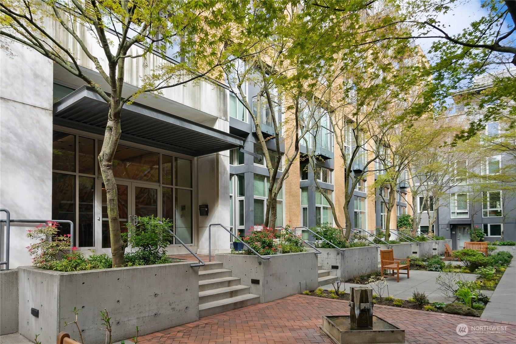 Property Photo: 530 Broadway E 310 WA 98102