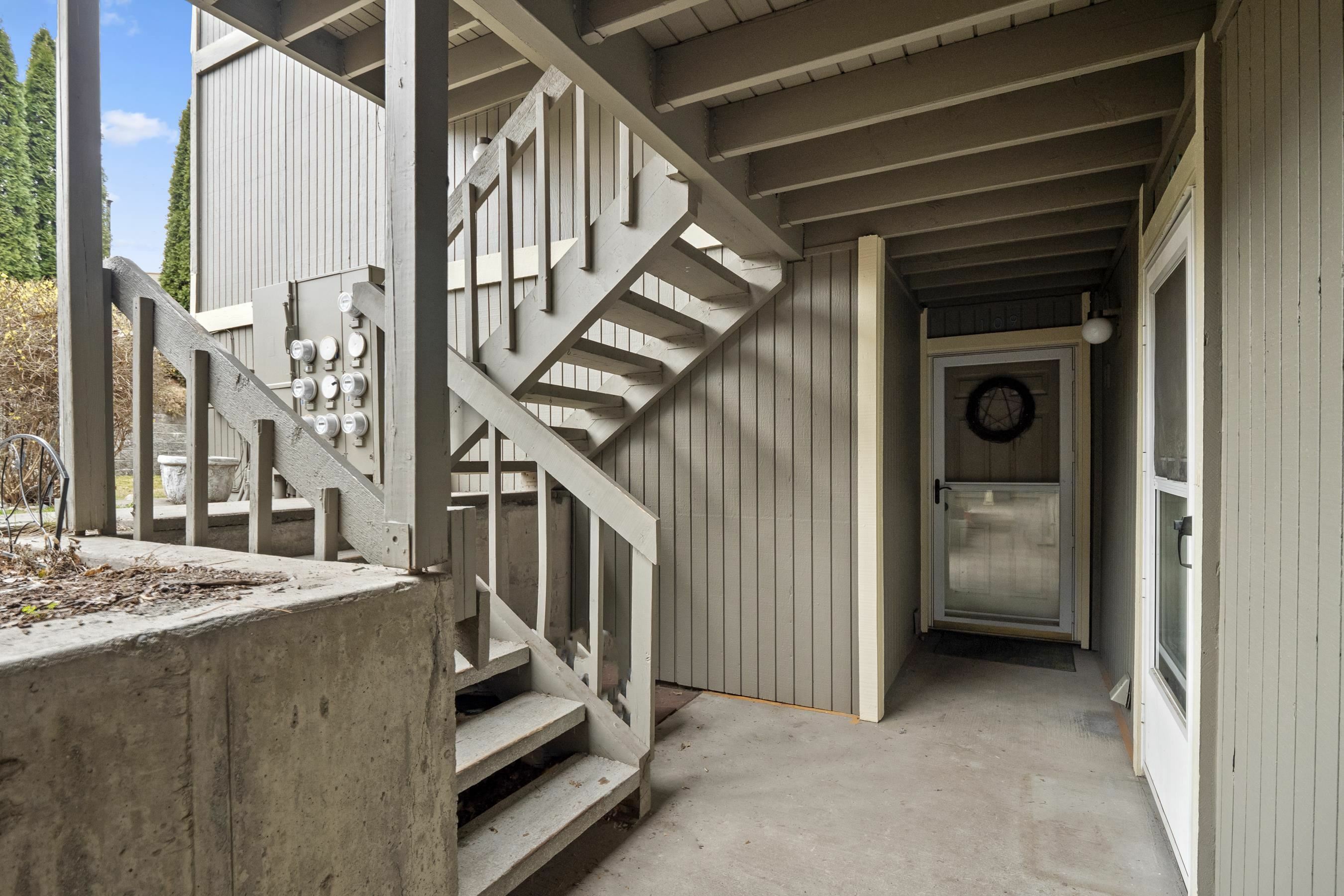 Property Photo: 6017 E 6th Ave M108 WA 99212