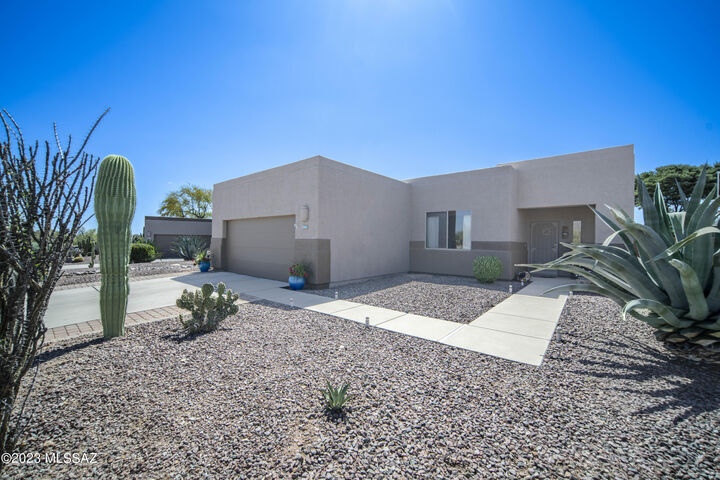 8358 N Starfinder Place  Tucson AZ 85704 photo