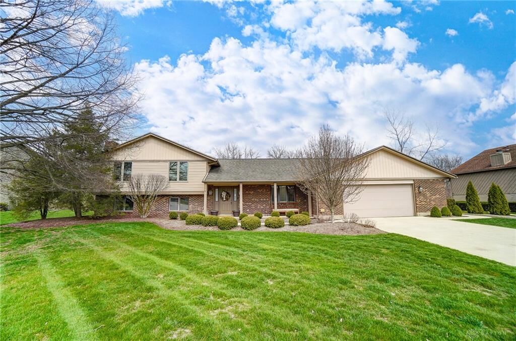 Property Photo: 5611 Savina Avenue OH 45415