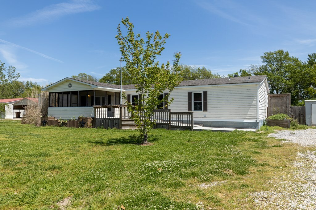 Property Photo:  112 Decker Circle  AR 72376 