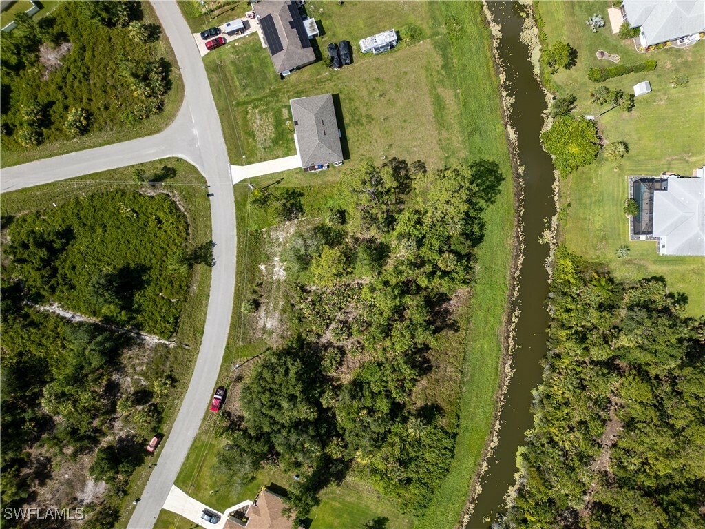 Property Photo: Bannock Circle FL 34288