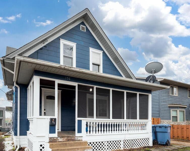 Property Photo:  156 Cedar Lake Road N  MN 55405 