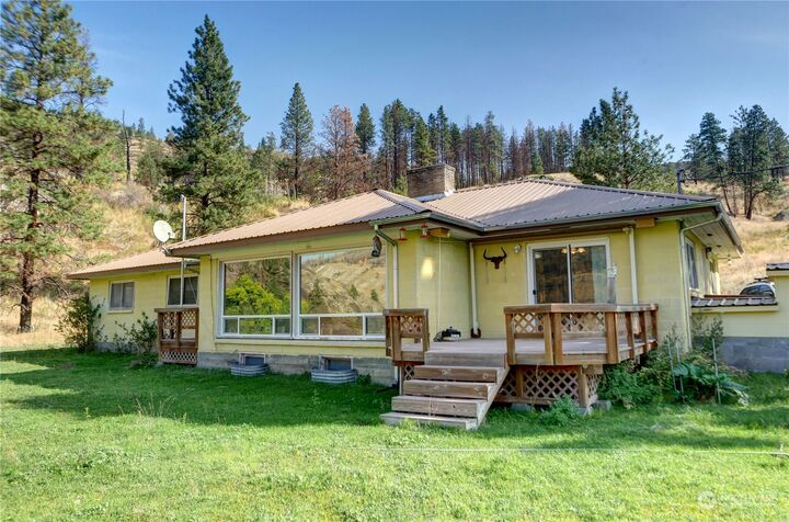 479  Columbia River Road  Omak WA 98841 photo