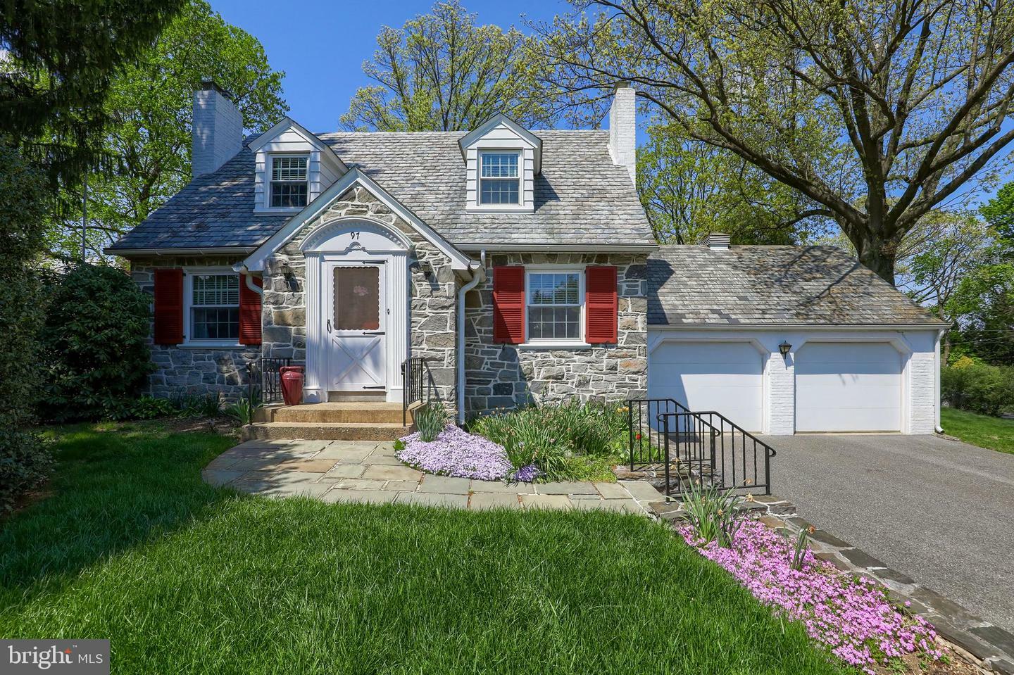 Property Photo:  97 Peach Lane  PA 17601 