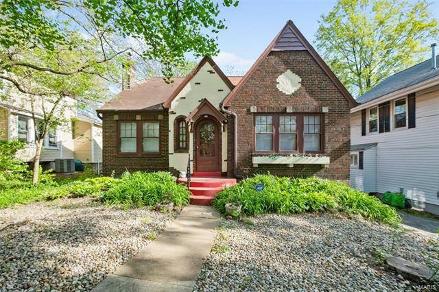 Property Photo:  409 Newport Avenue  MO 63119 