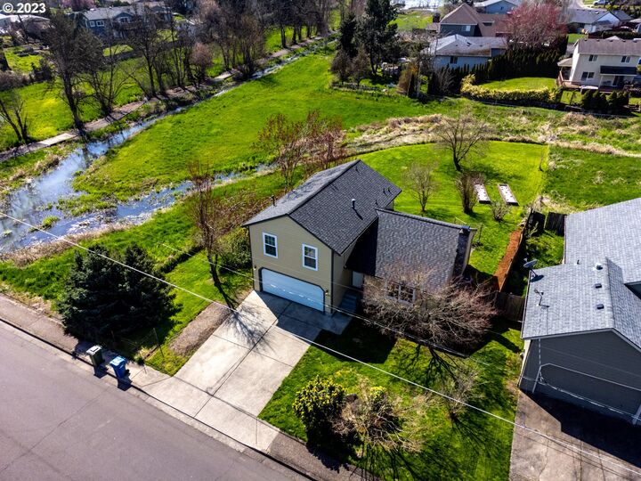 980 Wilson St  Woodburn OR 97071 photo