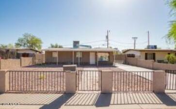 Property Photo:  315 S Beck Avenue  AZ 85281 