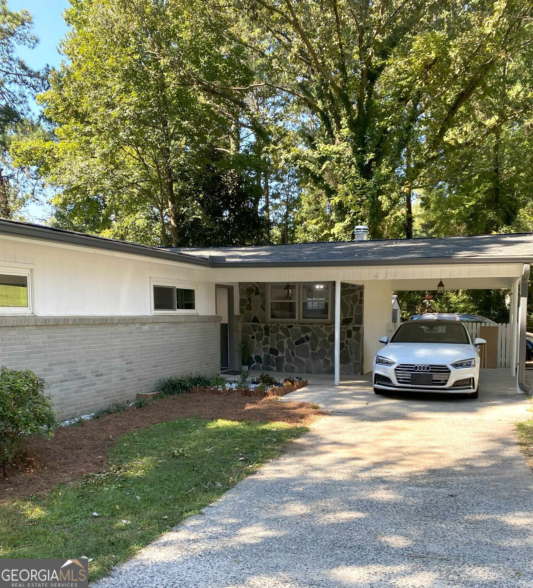 Property Photo:  6264 Godfrey Drive  GA 30126 