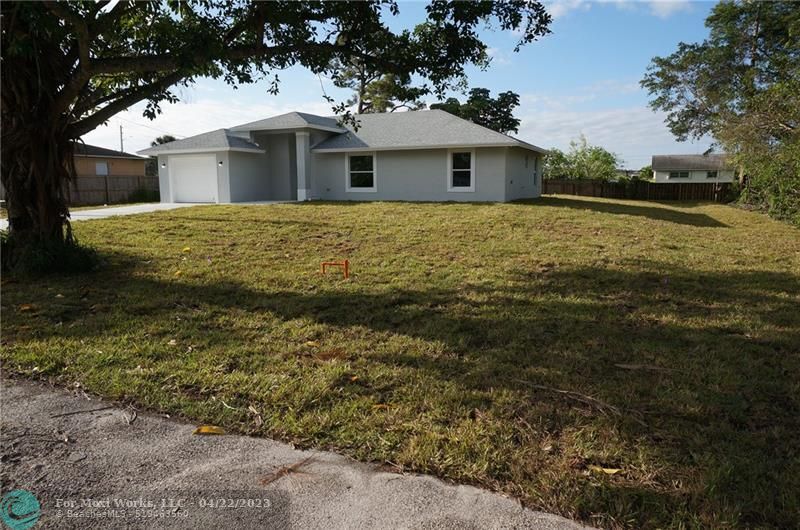 Property Photo:  6518 Alexander Rd  FL 33413 
