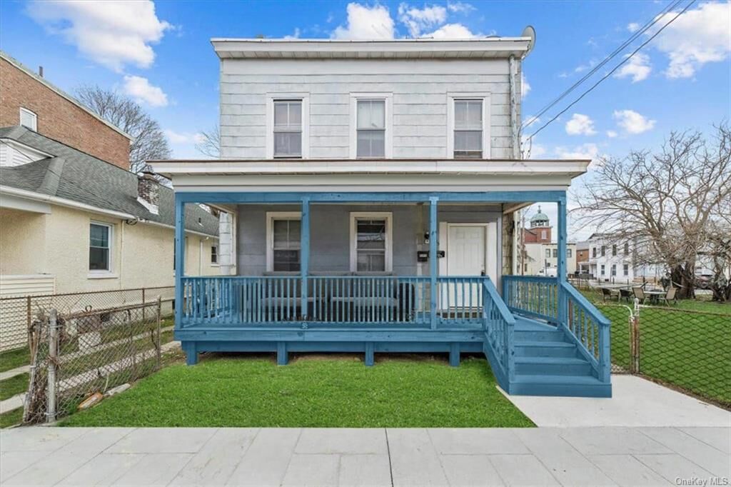 Property Photo:  215 S William Street  NY 12550 