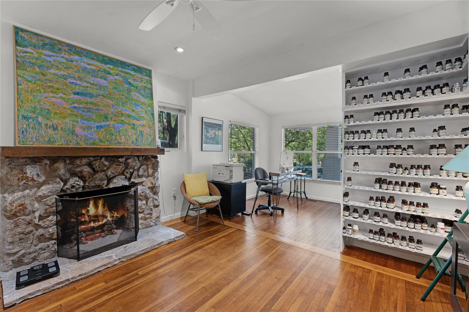 Property Photo: 1645 N Park Avenue FL 32789