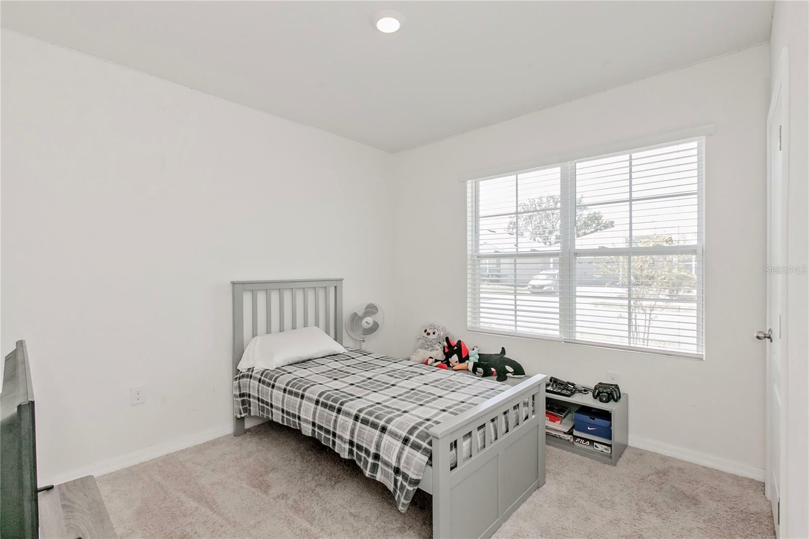 Property Photo:  1001 Cambridge Drive  FL 33881 