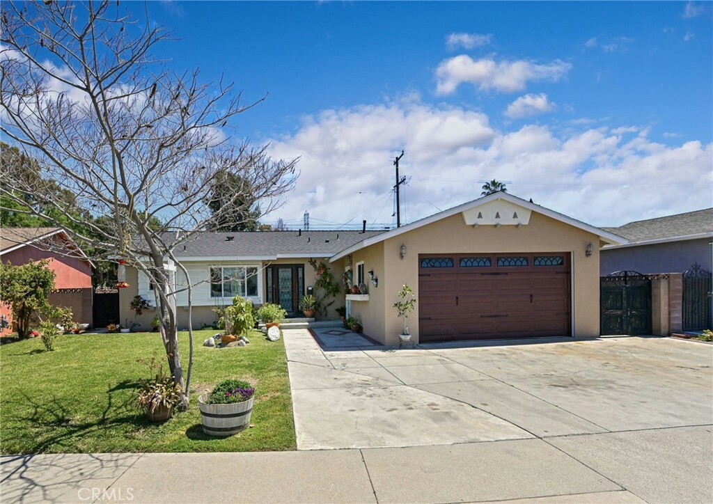 Property Photo:  17214 Balfern Avenue  CA 90706 