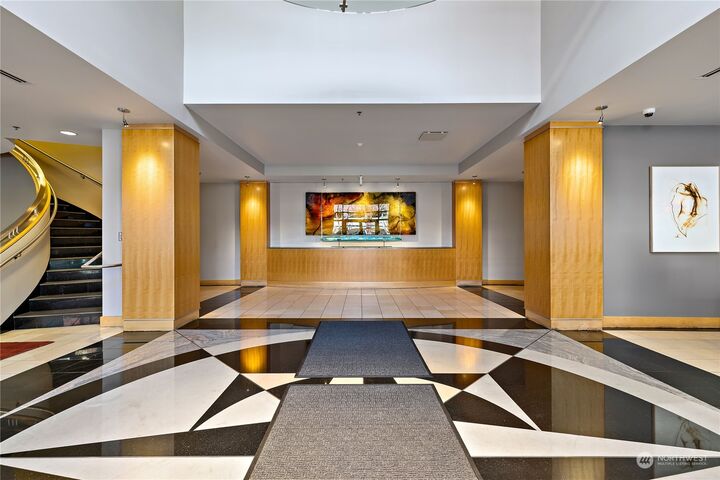 Property Photo:  2929 1st Ave Avenue 1021  WA 98121