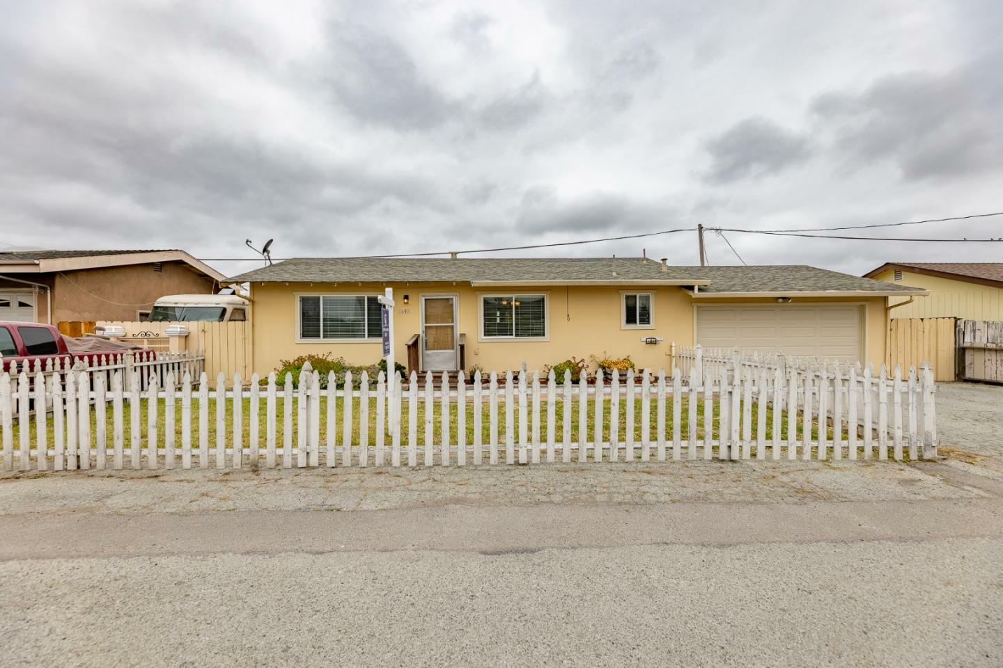 Property Photo:  16911 El Rancho Way  CA 93907 