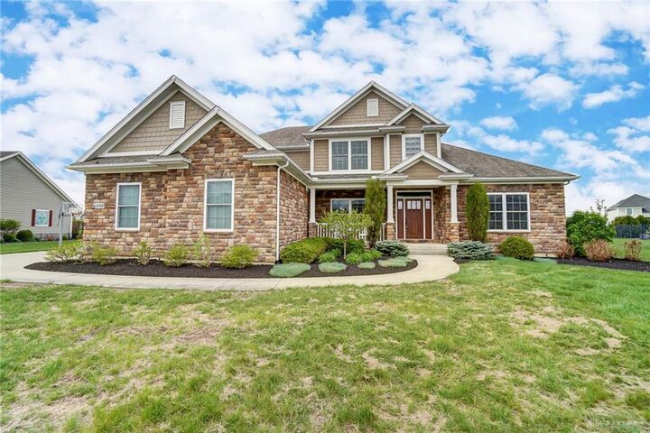 1250 Macintosh Court  Troy OH 45373 photo