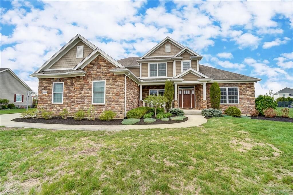 Property Photo: 1250 Macintosh Court OH 45373
