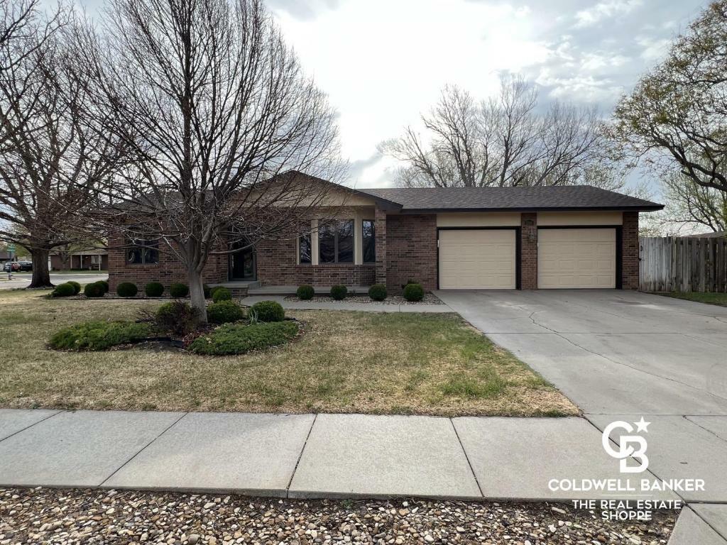 Property Photo:  2108 North Henderson Drive  KS 67846 