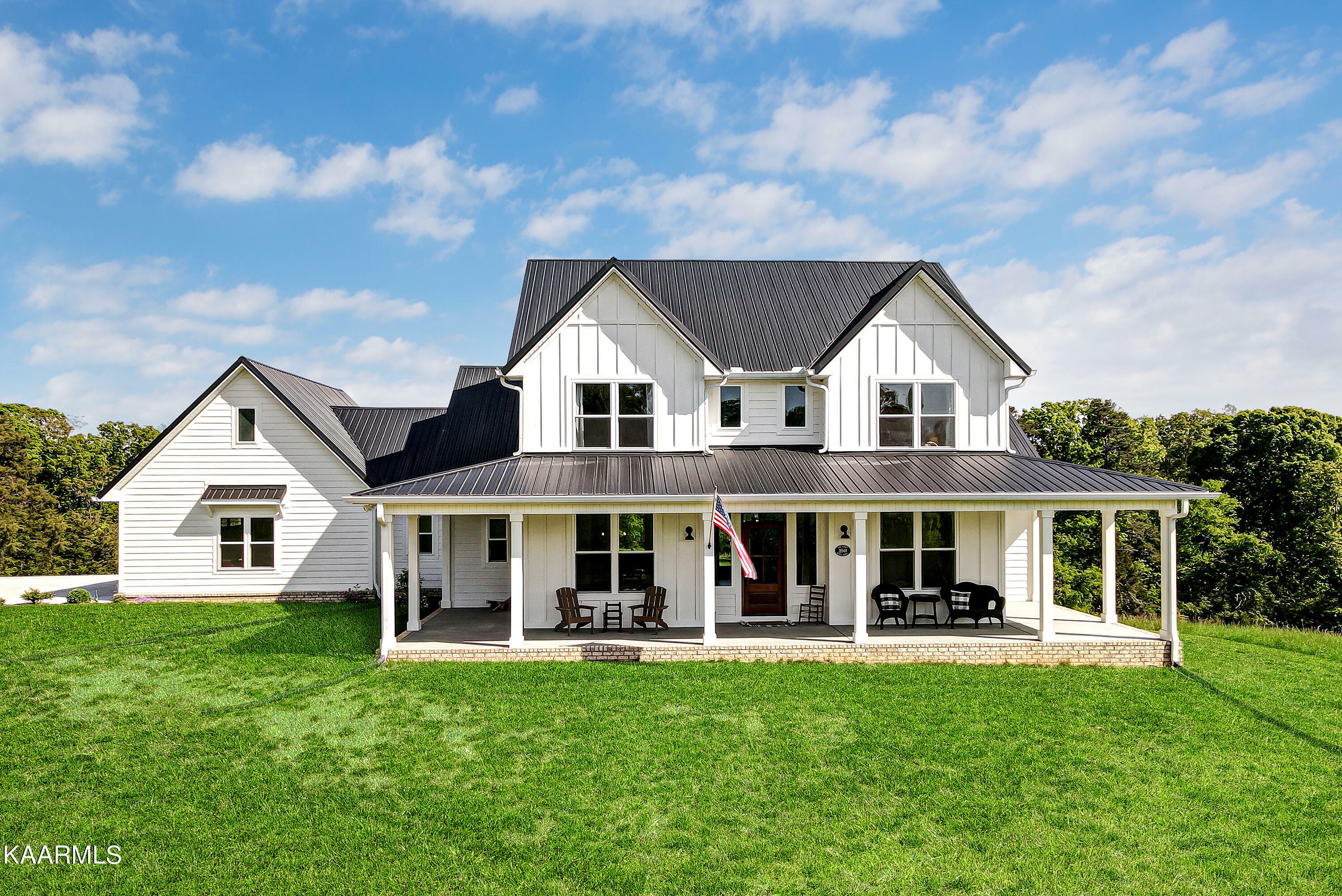 Property Photo: 16949 Beals Chapel Rd TN 37772
