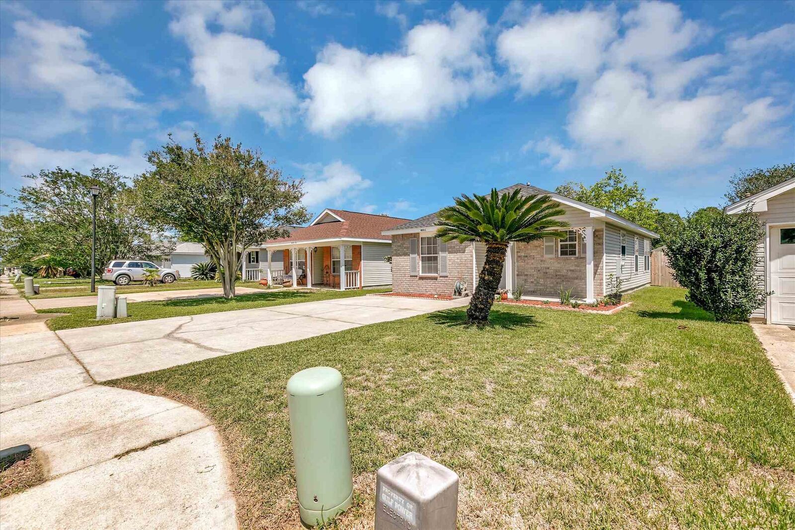 Property Photo:  4011 Glenway Dr  FL 32526 