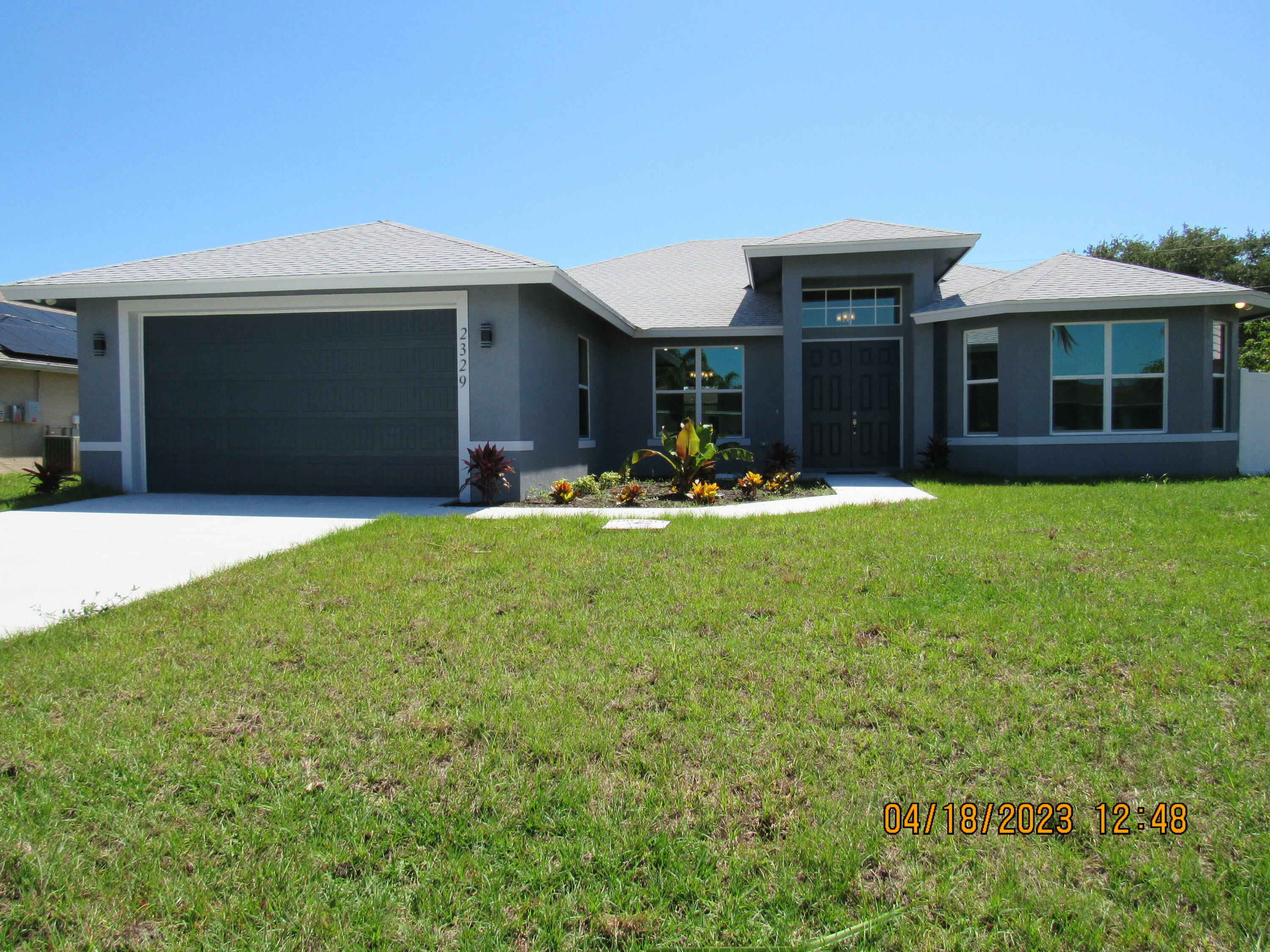 Property Photo:  2329 SE Glover Street  FL 34984 
