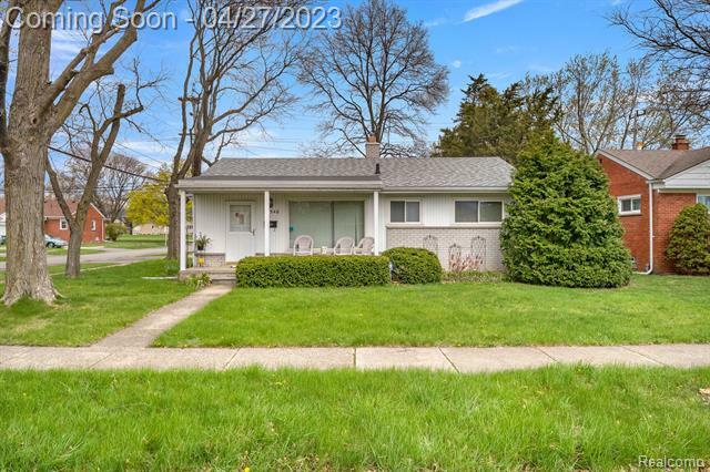 Property Photo:  31546 Rush Street  MI 48135 