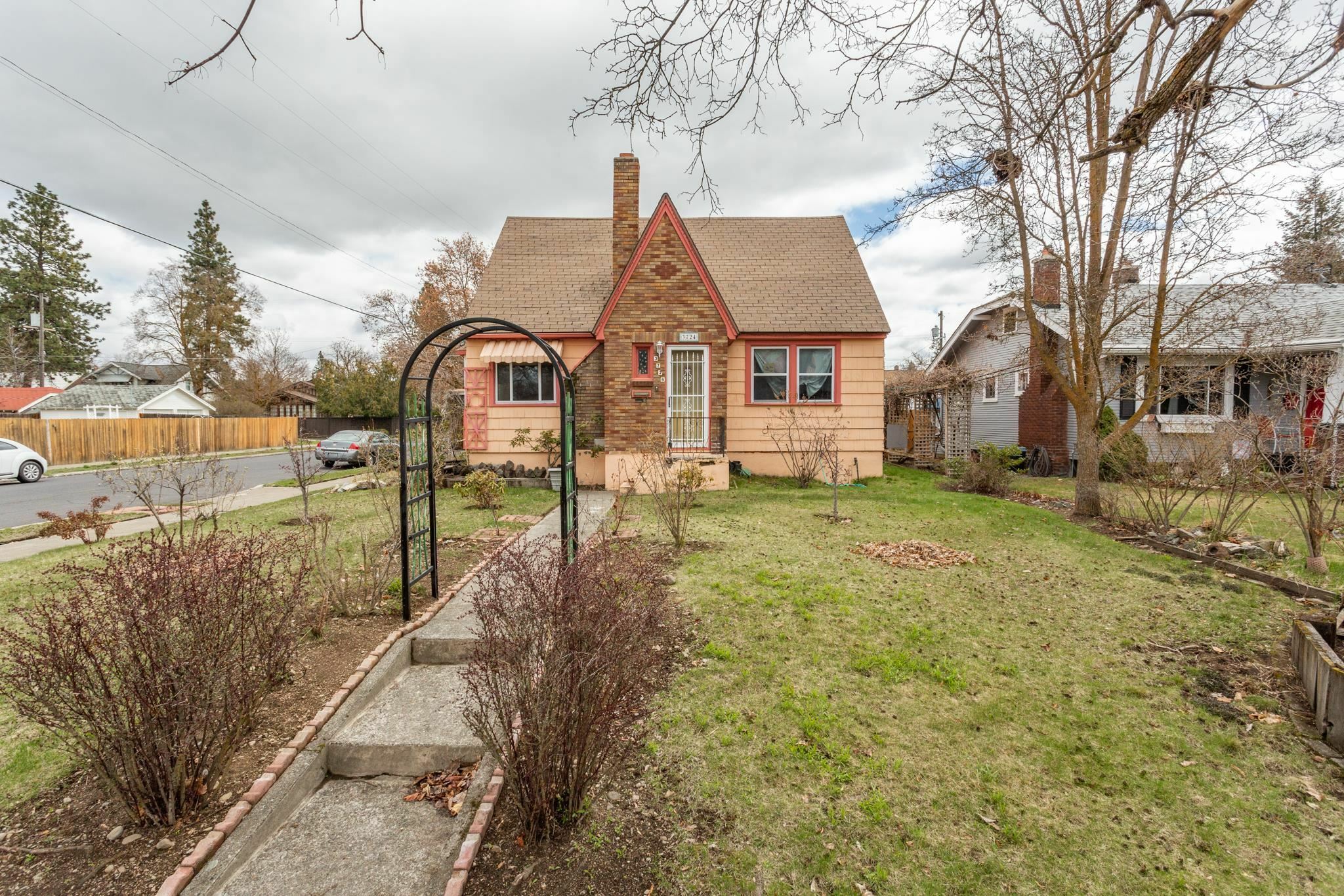 Property Photo: 3724 N Calispel St WA 99205