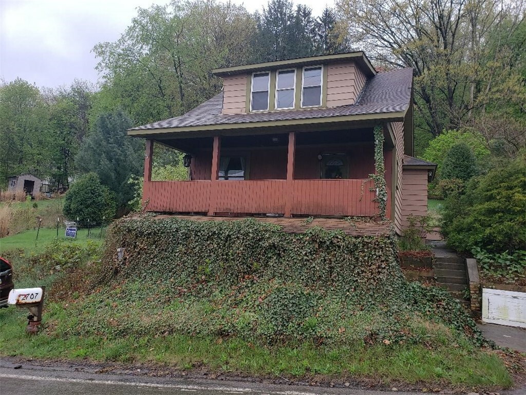 Property Photo:  2707 13th Avenue  PA 15010 