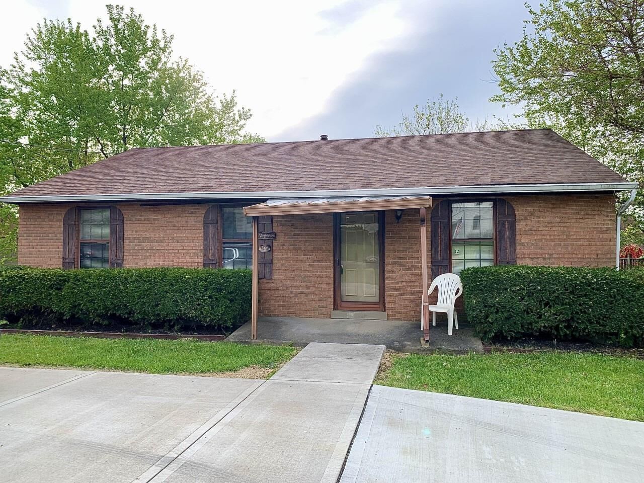 Property Photo:  4420 N Bend Rd  OH 45211 