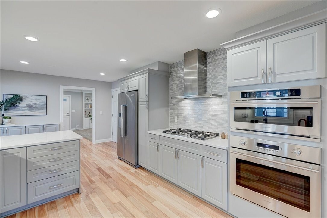 Property Photo: 4812 38th Place IA 50310