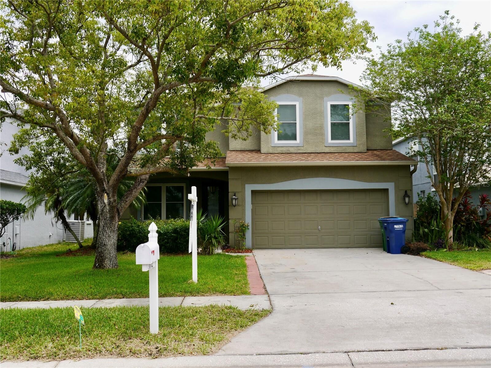 Property Photo:  3042 Savannah Oaks Circle  FL 34688 