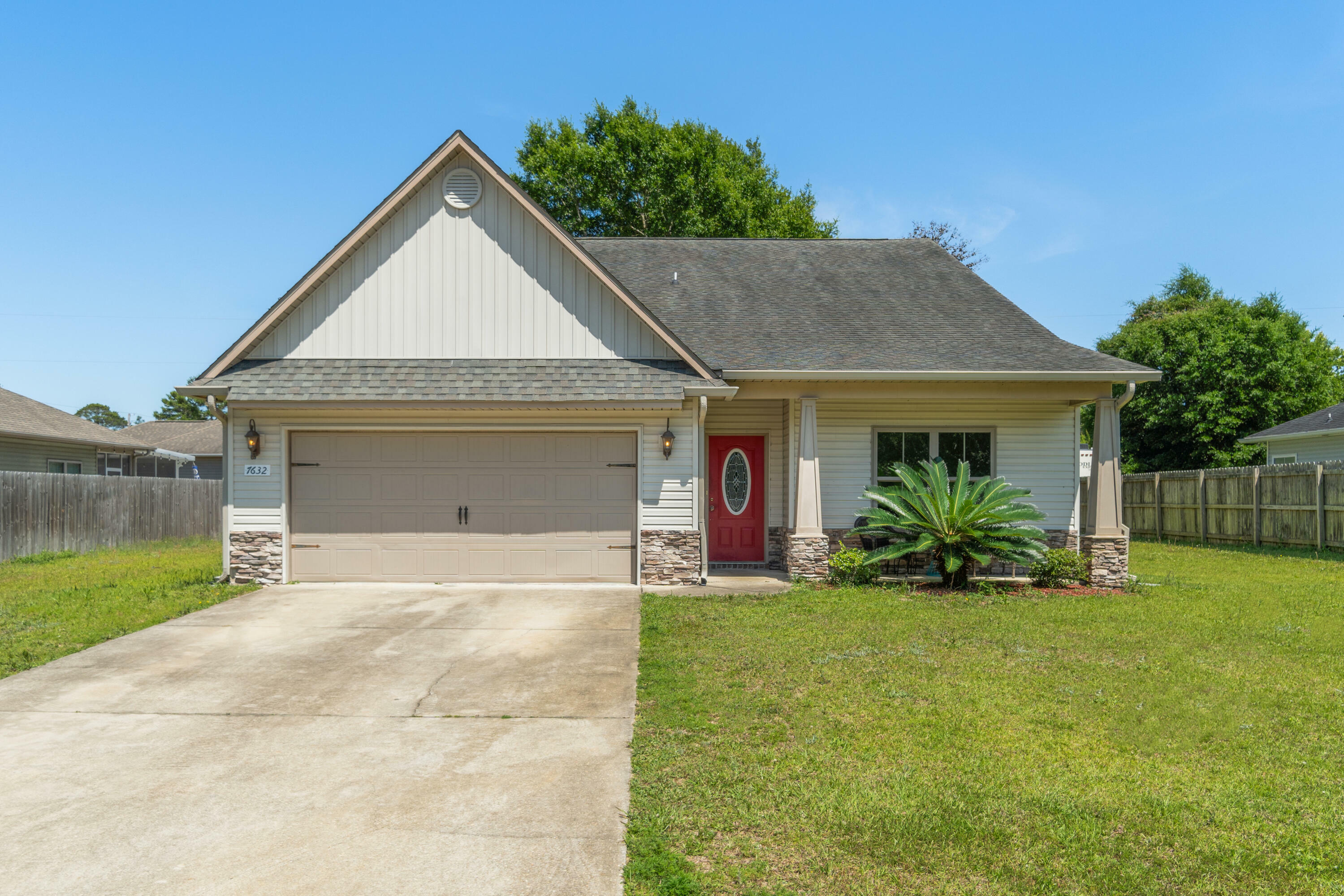 Property Photo:  7632 Blackjack Circle  FL 32566 