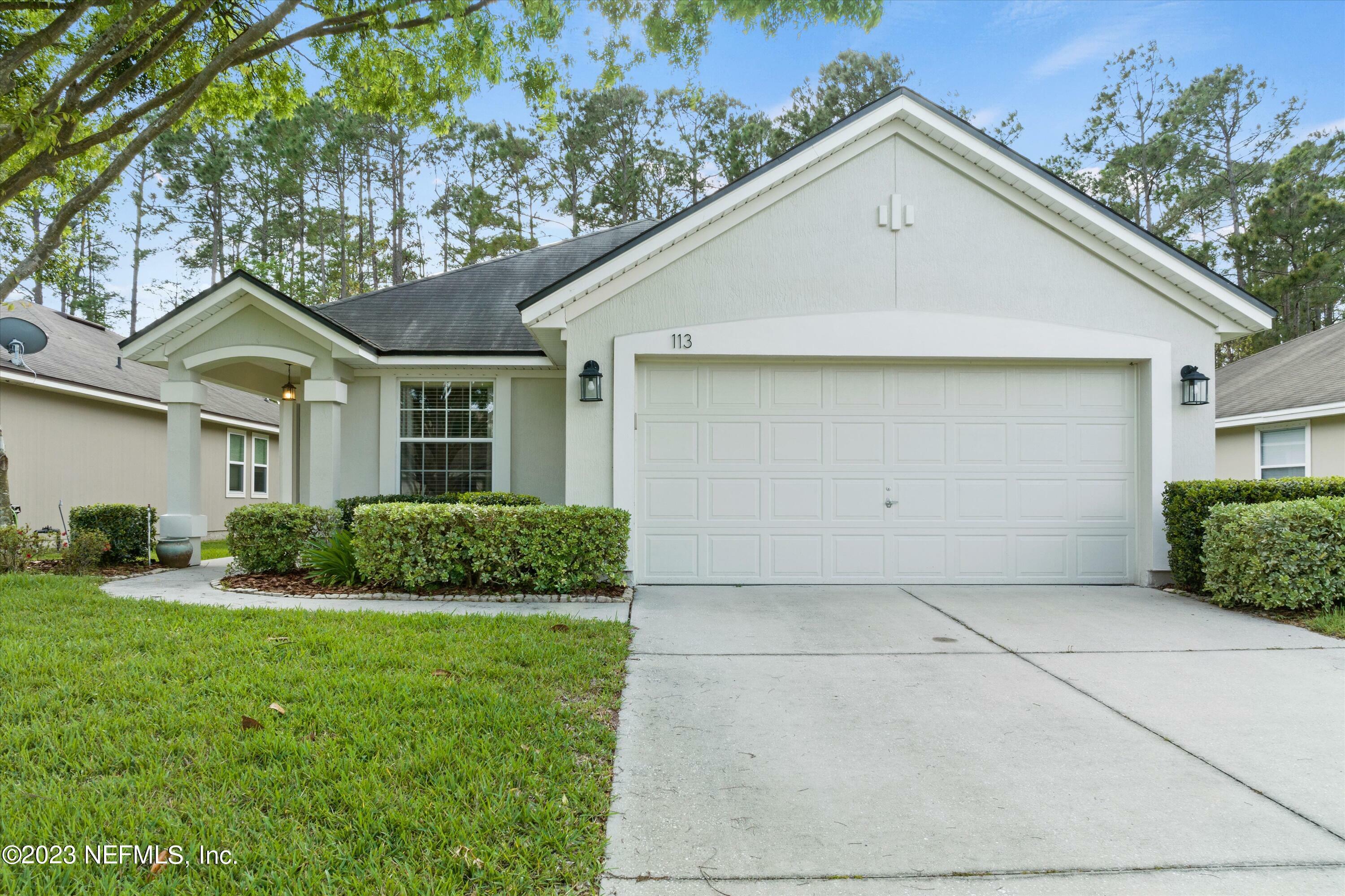 Property Photo: 113 Golden Guard Dr FL 32086