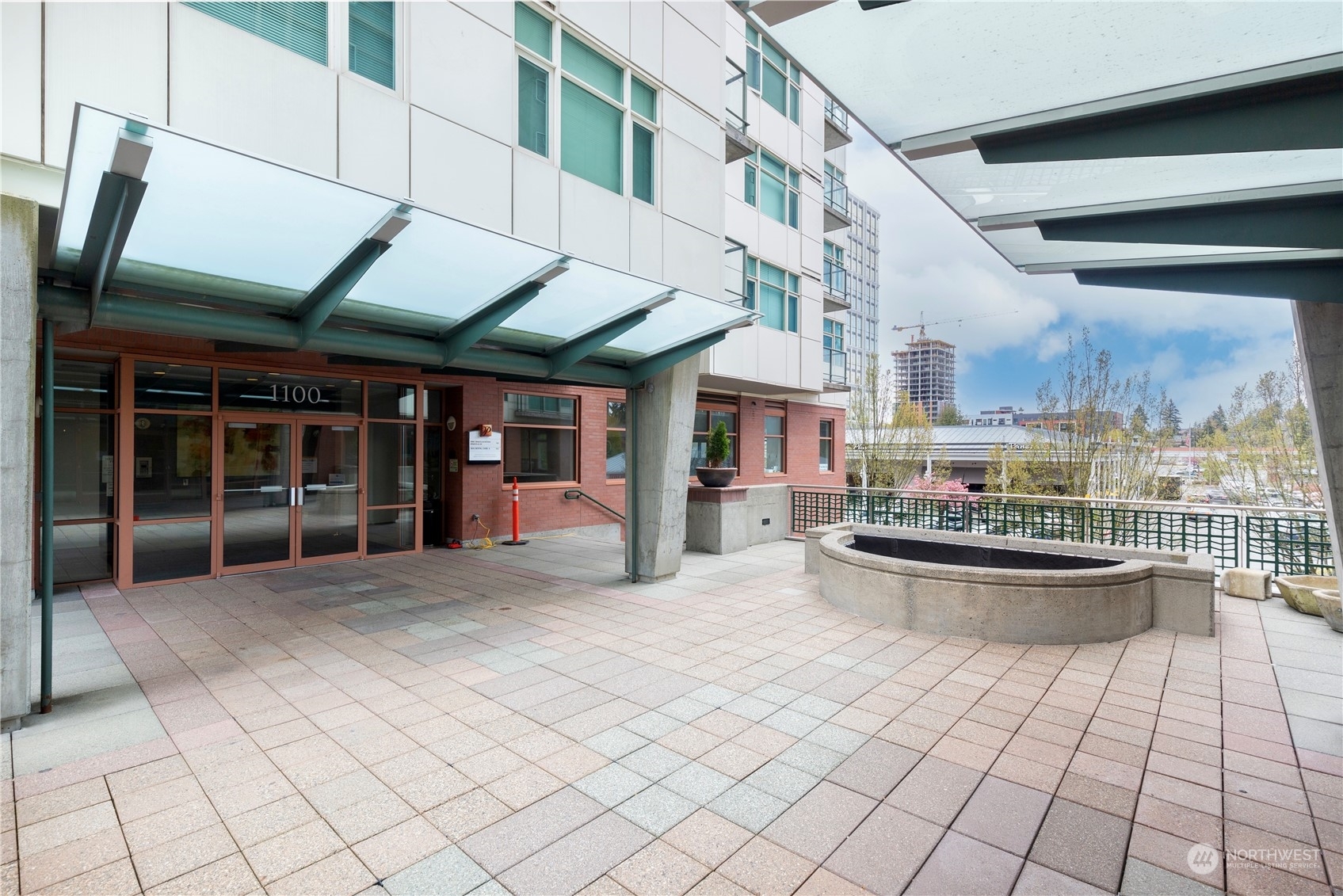 Property Photo: 1100 106th Avenue NE 307 WA 98004