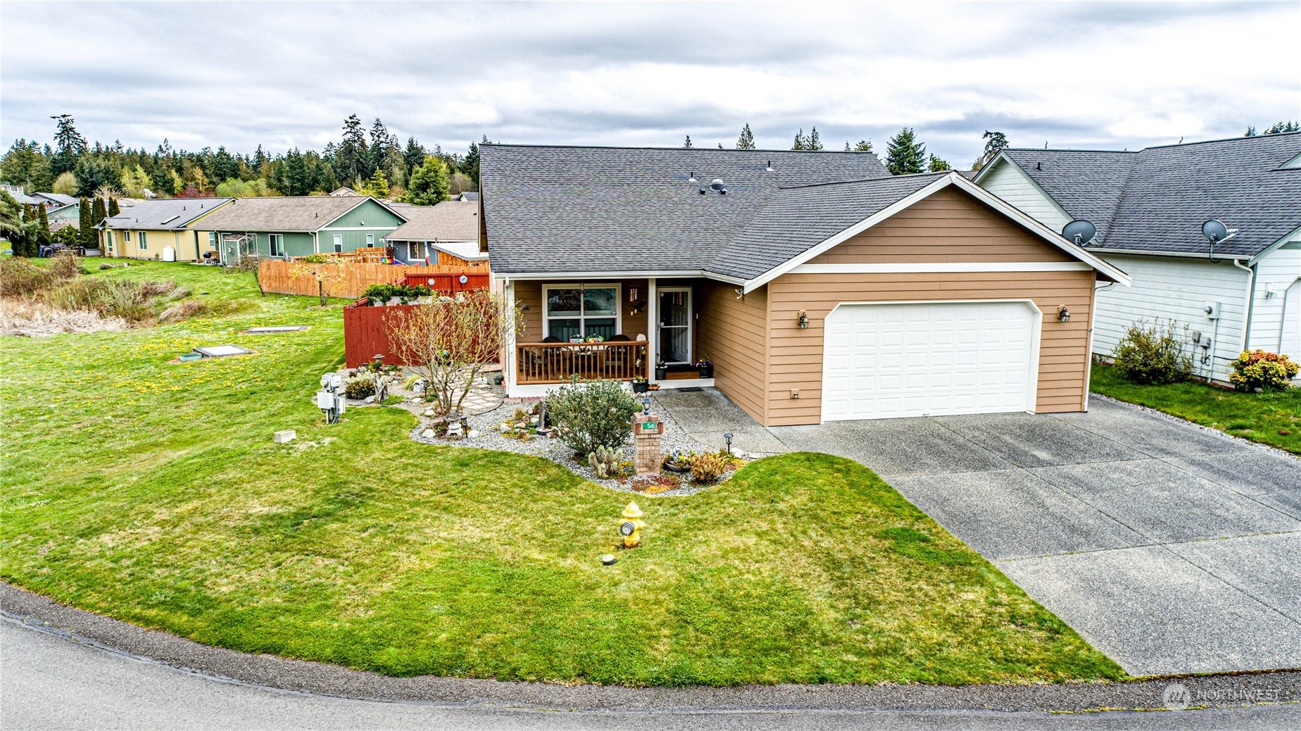 Property Photo:  541 America Boulevard  WA 98382 