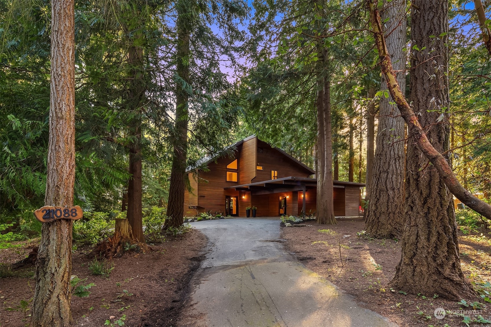 Property Photo:  21088 88th Place W  WA 98026 