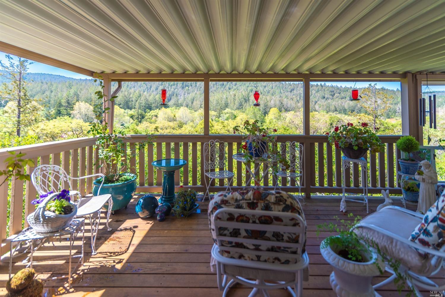 Property Photo: 6454 Mesa Oaks Court CA 95409