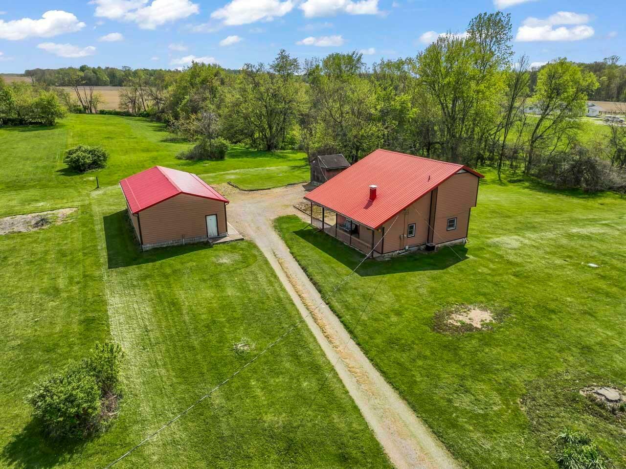 Property Photo: 5645 Fairfield Beach Road NE OH 43076