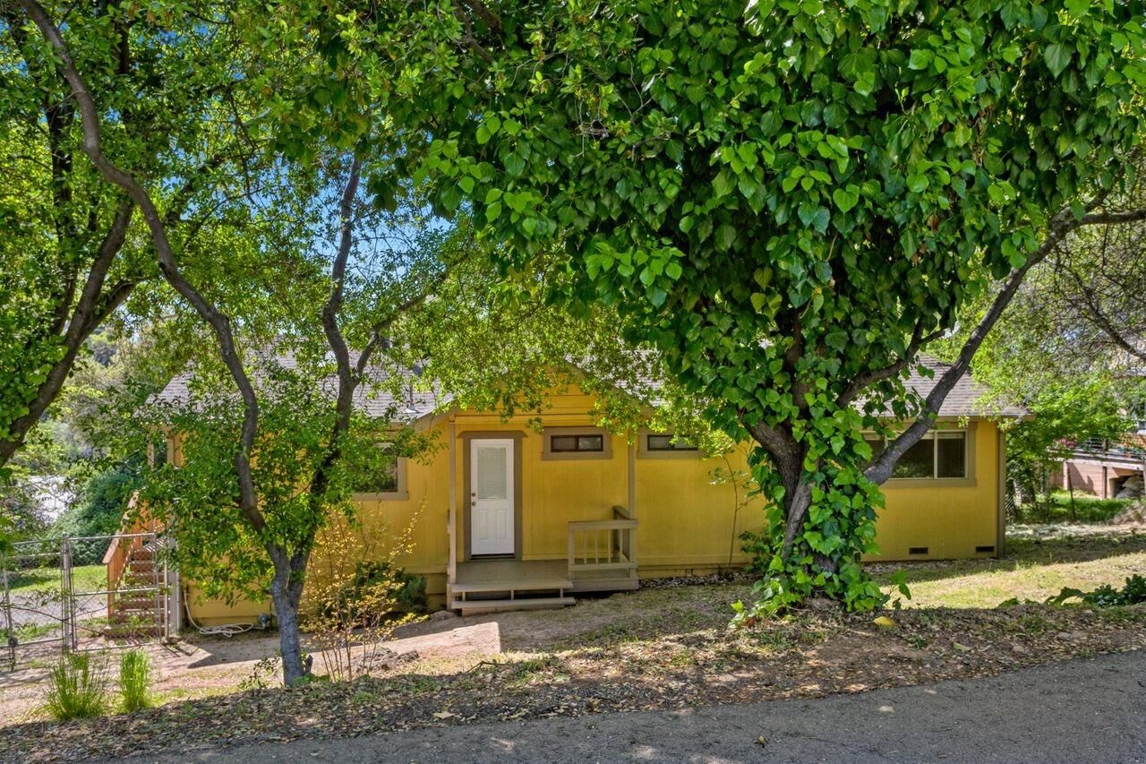 Property Photo:  103 Stephen Avenue  CA 95603 