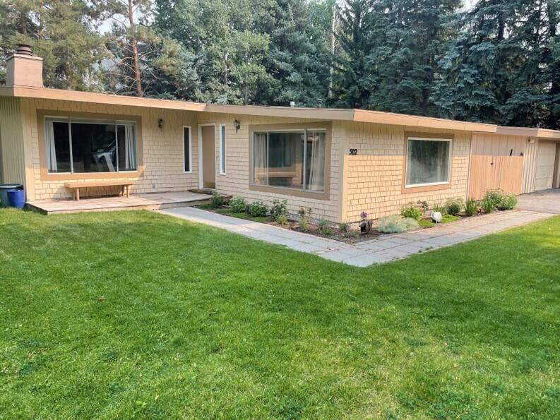 Property Photo: 502 S Hulen Way ID 83340