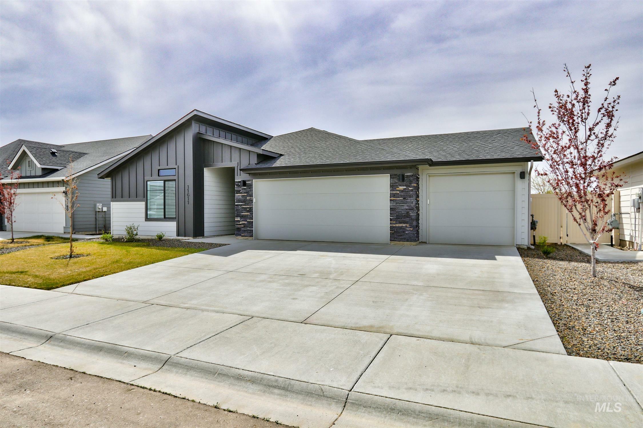 Property Photo: 11611 W Rose Lake St ID 83669