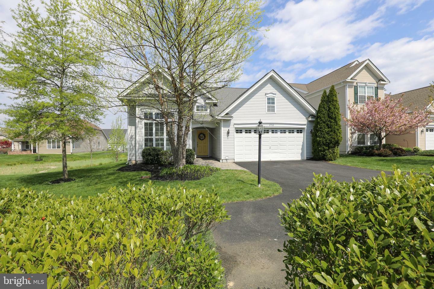 Property Photo:  1712 Hayes Way  PA 19067 