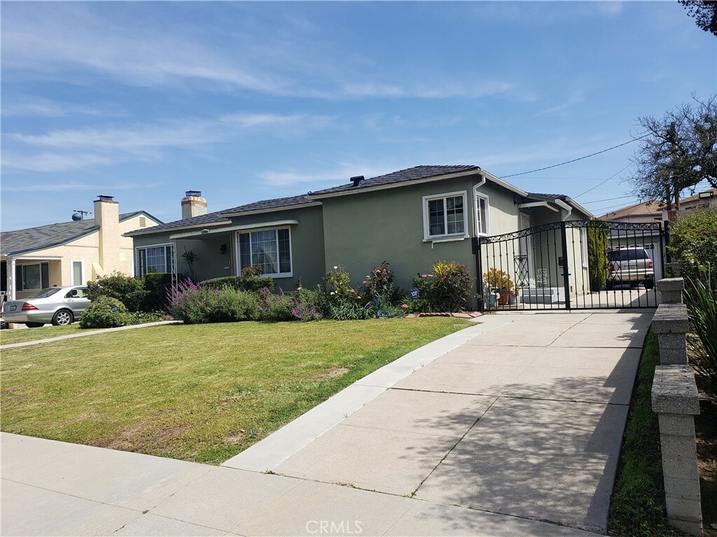 Property Photo:  2000 Edgewood Drive  CA 91803 